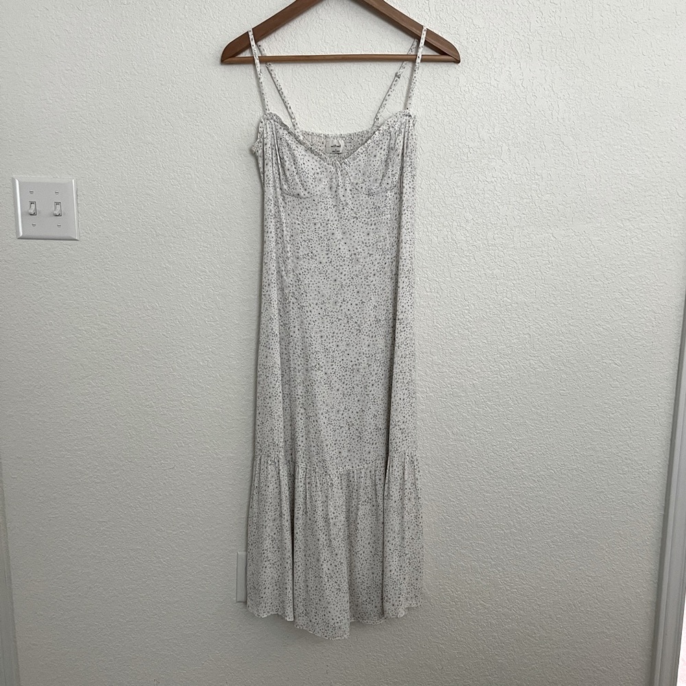 Aritzia Wilfred Fable Midi Dress